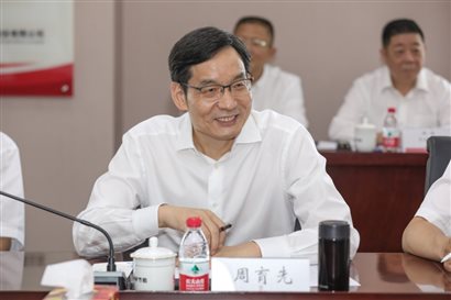 集團(tuán)黨委書記、董事長周育先指導(dǎo)工作